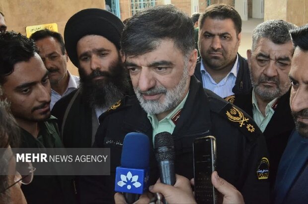 راه سخت جوانان با تاسی از شهدا آسان طی میشود راه سخت جوانان با تاسی از شهدا آسان طی میشود