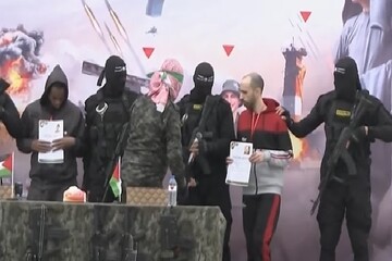 Hamas, 10 yıldır esir tuttuğu Siyonist askeri serbest bıraktı (+video)