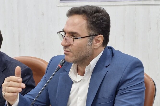 مسافران در چشمه آبگرم «میراحمد» تنگستان شنا نکنند مسافران در چشمه آبگرم «میراحمد» تنگستان شنا نکنند