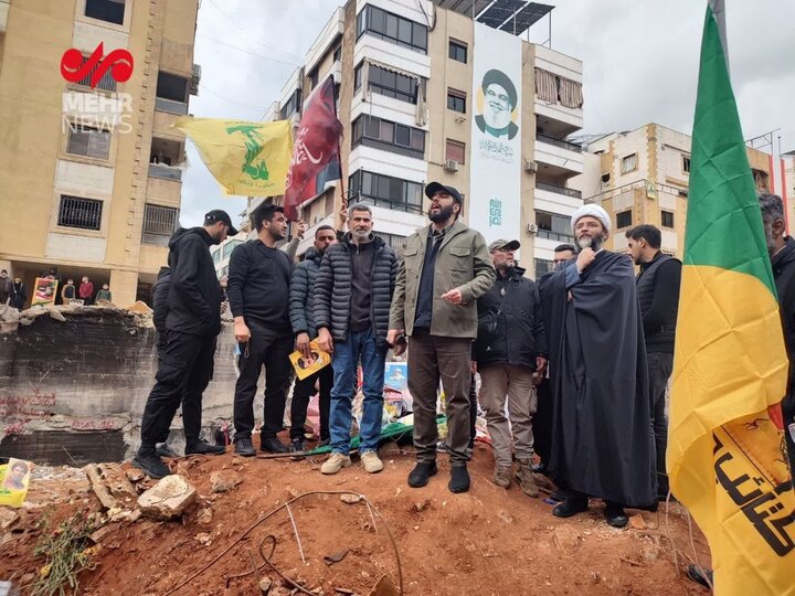 حضور حجة الإسلام قمي في موقع استشهاد السيد حسن نصرالله