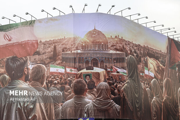 تازهترین طرح دیوارنگاره میدان انقلاب تهران