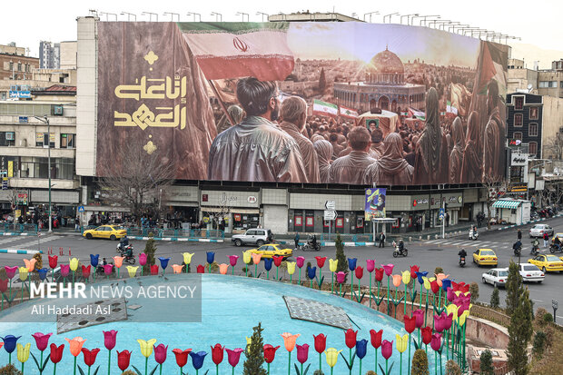 تازهترین طرح دیوارنگاره میدان انقلاب تهران