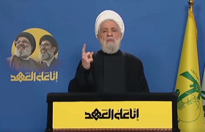 شیخ نعیم قاسم: ما امروز الگوی همه آزادگان جهان را تشییع میکنیم