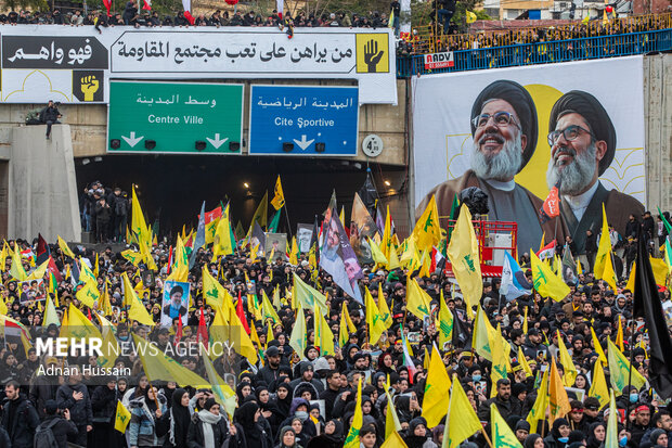  ممثلو قائد الثورة يحضرون مراسم تشييع جثمان الشهيد صفي الدين الى مثواه الأخير