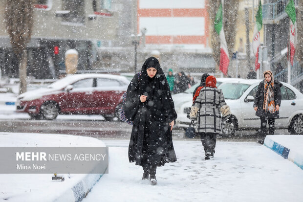 بارش شدید برف در تبریز