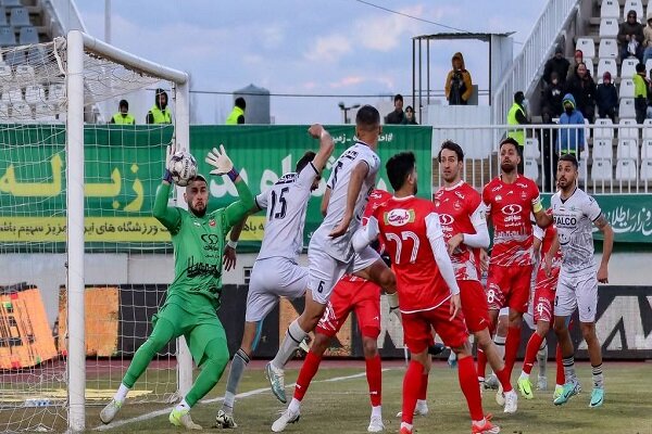 پرسپولیس در گرداب مشکلات؛ از ضعف مدیریت تا چالشهای فنی پیش از دربی