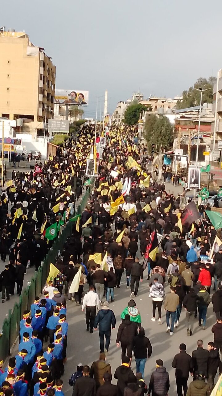 تصاویری از حضور باشکوه مردمی در مراسم تشییع پیکر شهید سیدحسن نصرالله