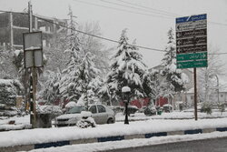 ترافیک سنگین درخروجی آستارا؛ توقف خودروها در پی مسدود بودن گردنه حیران