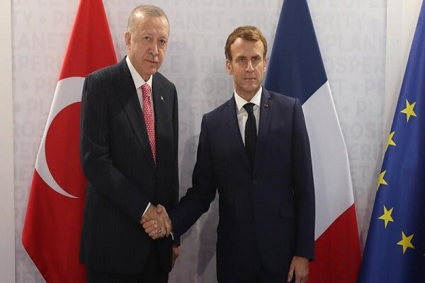 Erdoğan, Fransa Cumhurbaşkanı Macron ile görüştü Erdoğan, Fransa Cumhurbaşkanı Macron ile görüştü