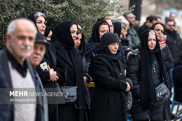 تشییع پیکر اولین فرمانده دانشگاه دافوس بعد از پیروزی انقلاب اسلامی