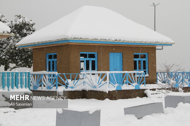 ثبت دمای منفی ۲۰ درجه در مازندران؛ راه ۲۰۰ روستا بسته است