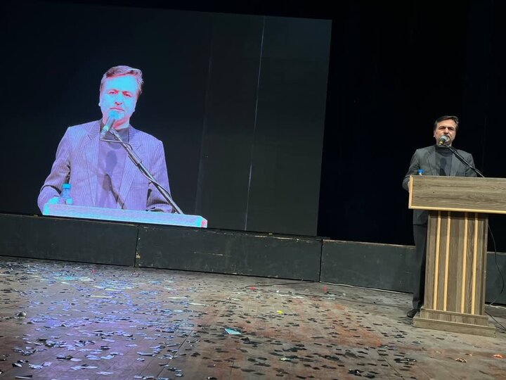 تأکید حمیدی بر شنیدن خواستههای جوانان و اجرای برنامههای شاد تأکید حمیدی بر شنیدن خواستههای جوانان و اجرای برنامههای شاد
