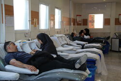 استقرار تیم سیار خون‌گیری در سرپل‌ذهاب برای اهدای خون