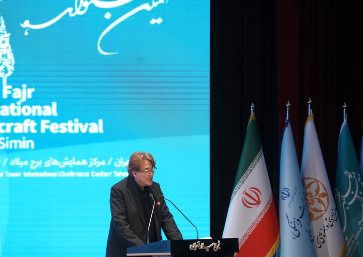 دلالتی روشن بر تنوع هنر ایرانی و تقدیر از برگزیدگان سرو سیمین دلالتی روشن بر تنوع هنر ایرانی و تقدیر از برگزیدگان سرو سیمین