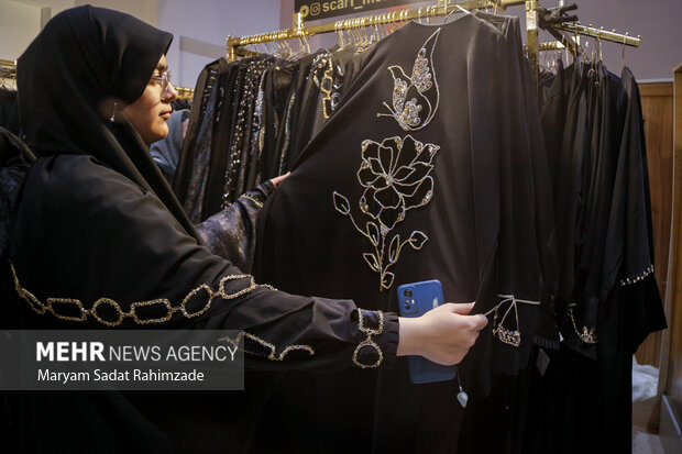 نمایشگاه توانمندیهای دانشبنیان زنان بسیجی دامغان گشایش یافت