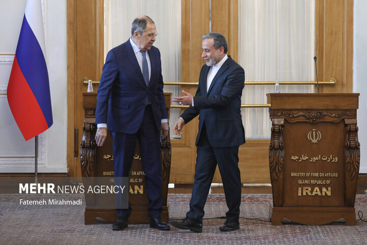 Erakçi-Lavrov görüşmesi