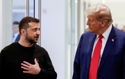 VIDEO: Trump humiliates Zelensky, pushing him back