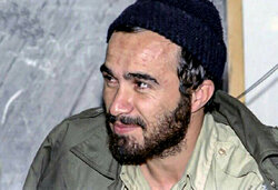 به هر طرف که نظر می‌کنم شهیدی هست...