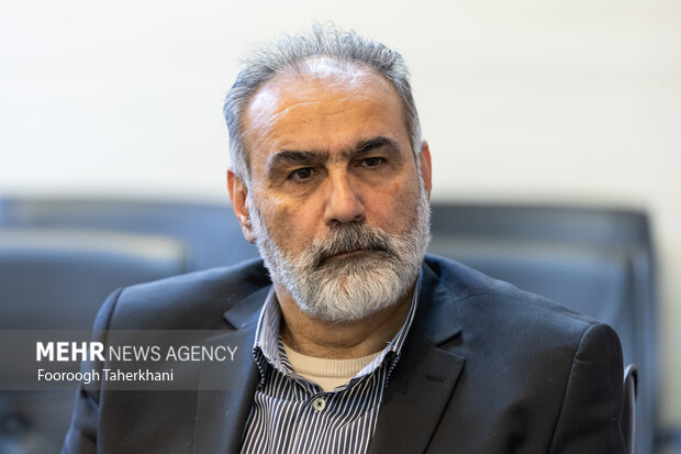 ماجرای دو شعر مولوی و سعدی که حاج علی آهی،آنها را از کتاب درسی حذف کرد