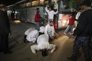 اسرائیلی جیلوں سے 456 فلسطینی قیدی رہا، مظالم کی دل دہلادینے والی داستانیں سامنے آگئیں+ ویڈیو