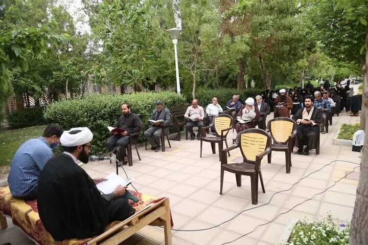 بوستانهای قم به طنین خوش قرآن کریم، معطّر میشود