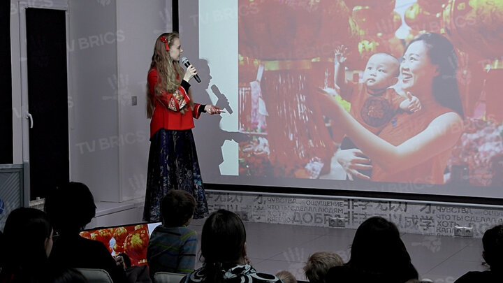 Young guests of BRICS+ Media Centre were introduced to Chinese traditions