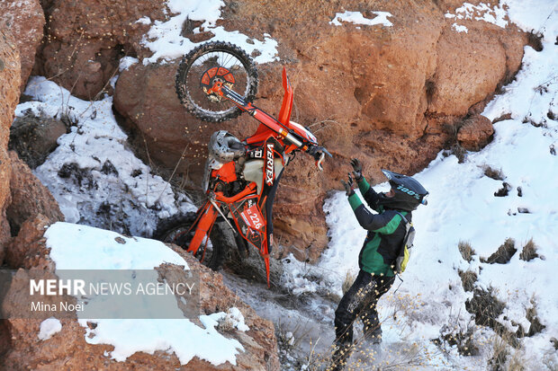 مسابقات موتورسواری اندرو قهرمانی کشور در تبریز