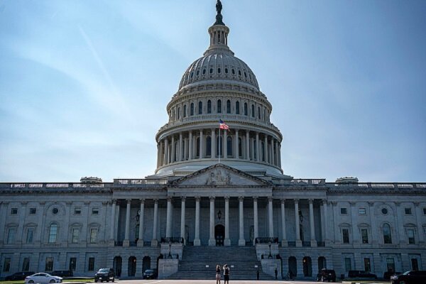 US may halt all military aid to Ukraine