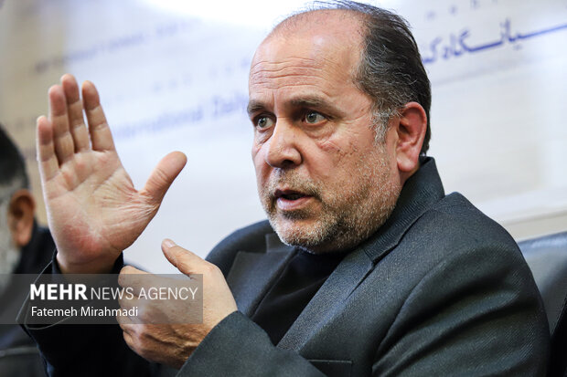 حراست از بیتالمال به معنی کم خرج کردن نیست؛ نباید قهرمان را بکشیم! حراست از بیتالمال به معنی کم خرج کردن نیست؛ نباید قهرمان را بکشیم!