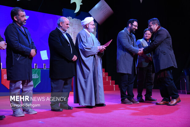 پنجمین کنگره شعر «مکتب گمنامی» در مشهد