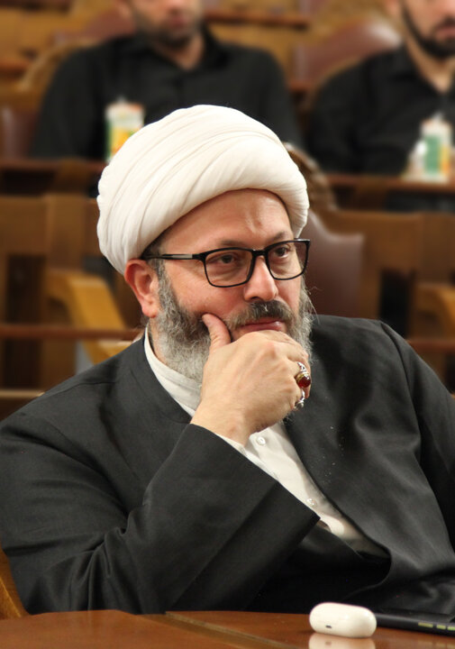 چه کسانی در کتابخانه مجلس قانونگذار ایران خدمت کردهاند؟