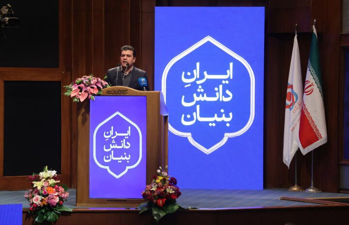 افشین: بودجه معاونت علمی نسبت به آن چیزی که باید باشد، ناچیز است افشین: بودجه معاونت علمی نسبت به آن چیزی که باید باشد، ناچیز است
