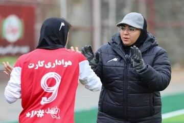 سرمربی پرسپولیس: ارتباط مؤثر با بازیکنان کلید موفقیت یک مربی است