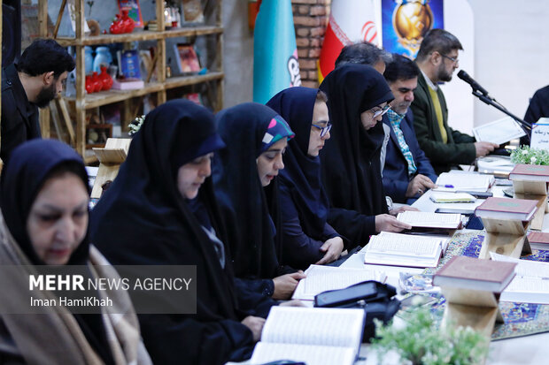 نشست خبری«زندگی با آیه ها» در همدان