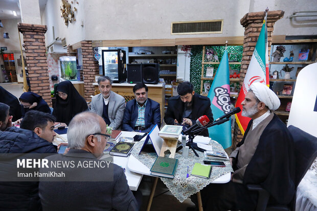 نشست خبری«زندگی با آیه ها» در همدان