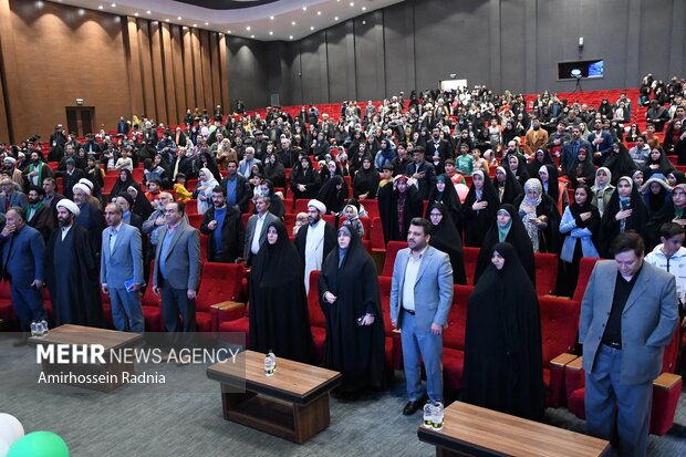 رزمایش قرآنی «زندگی با آیه ها» در بیرجند رزمایش قرآنی «زندگی با آیه ها» در بیرجند