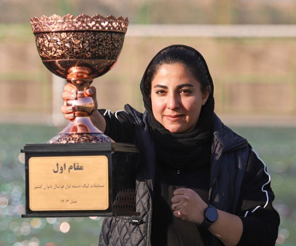 سرمربی پرسپولیس: ارتباط مؤثر با بازیکنان کلید موفقیت یک مربی است