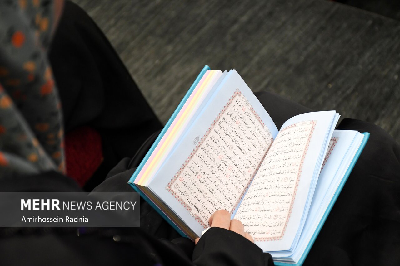 درس دشمن ستیزی در کلاس قرآن؛ رمضان فرصت طلایی برای آشتی با آیهها