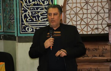 المان‌های شهری گلپایگان رنگ پویش «زندگی با آیه‌ها» گرفت