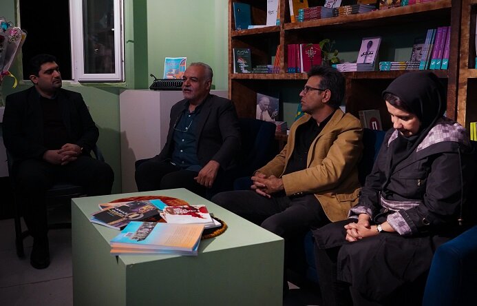 حلقههای کتاب خوانی بوشهر تجلیل شدند حلقههای کتاب خوانی بوشهر تجلیل شدند