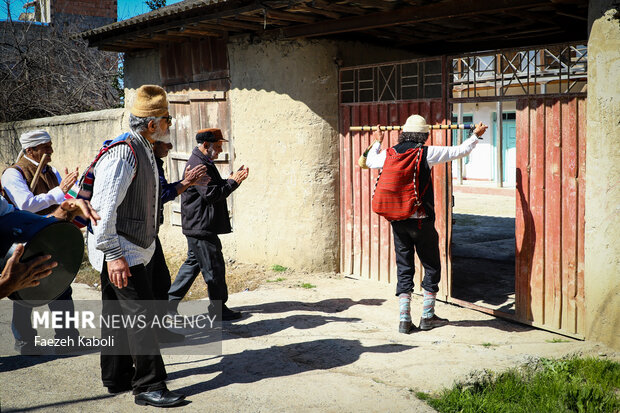 آئین نوروزخوانی در روستای تاریخی کفشگیری