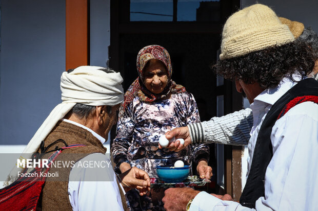 آئین نوروزخوانی در روستای تاریخی کفشگیری