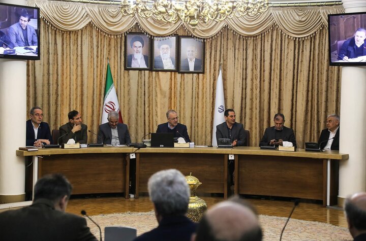 دستگاههای اجرایی حداکثر کمک را به واحدهای تولیدی و صنعتی داشته باشند