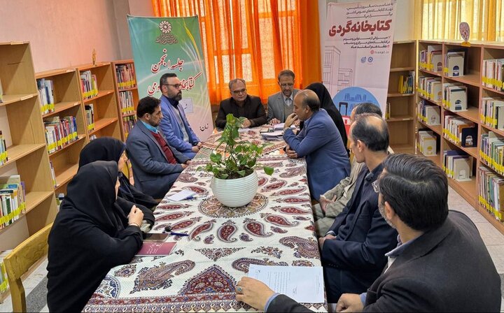 محل اسکان مهمانان نوروزی سمنان به ۴۰۰ جلد کتاب تجهیز میشود