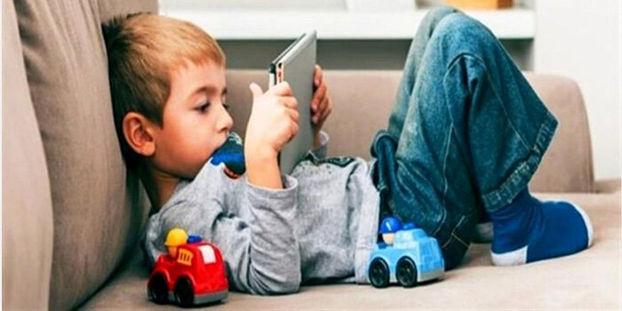 وقتی «کودکی» با یک «کلیک» تمام میشود!