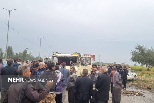 تصادف مرگبار مینیبوس در محور شوش به دزفول با یک کشته و ۱۸ مصدوم تصادف مرگبار مینیبوس در محور شوش به دزفول با یک کشته و ۱۸ مصدوم