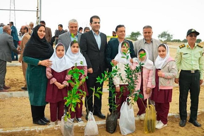 مراسم روز درختکاری در بوشهر برگزار شد