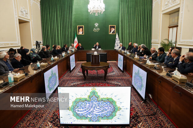 دیدار جمعی از خیّرین کشور با رئیس مجلس