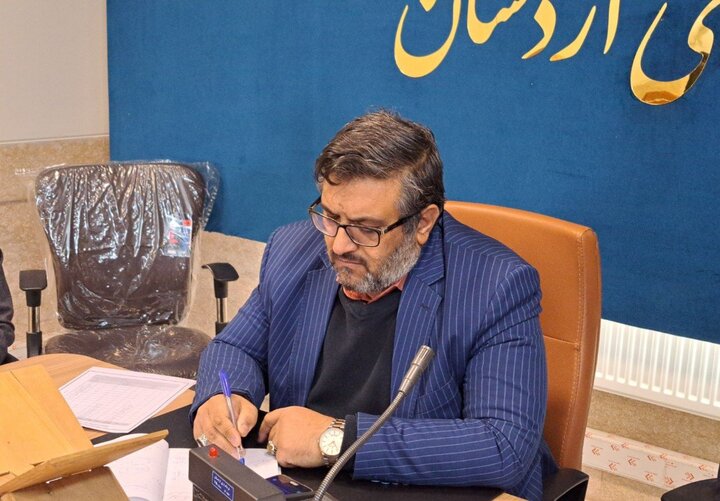 فرماندار اردستان: تلاش شود مردم تغییرات را در شهر حس کنند فرماندار اردستان: تلاش شود مردم تغییرات را در شهر حس کنند