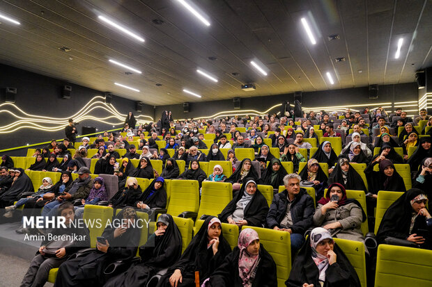 اکران مردمی فیلم «موسی کلیم الله» در پردیس سینمایی استاد امین تارخ شیراز، با حضور مریلا زارعی (بازیگر نقش مادر حضرت موسی)